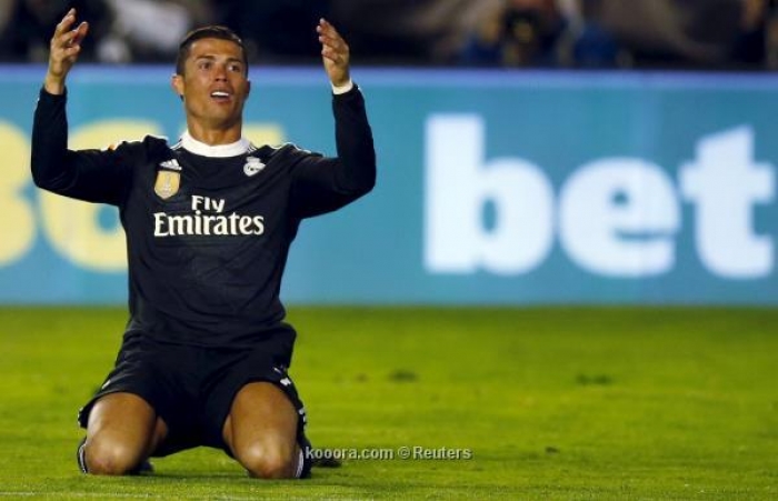 مدريد يقرر الطعن في بطاقة رونالدو الغريبة!