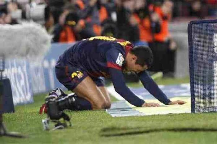 برشلونة يصدم روما في ادريانو