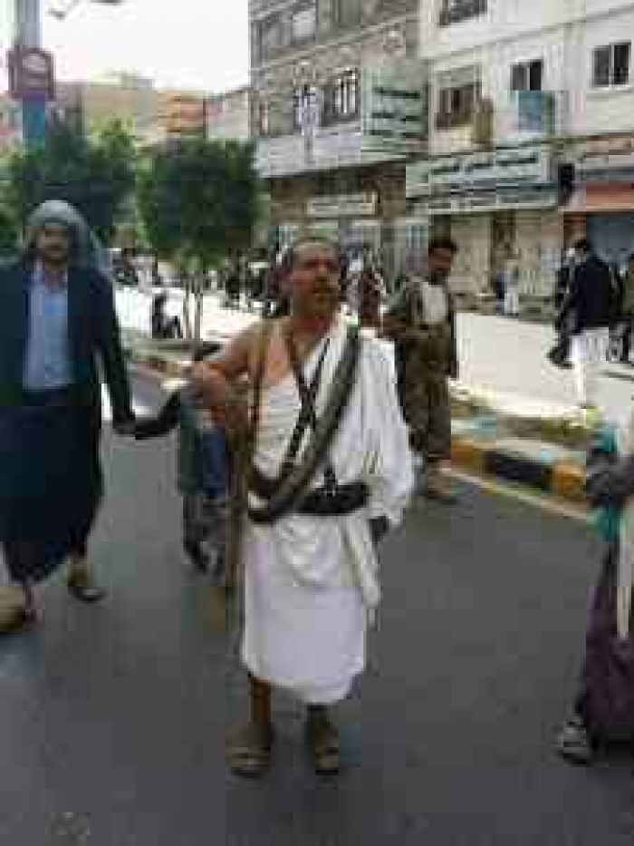 قرار حوثي يسعد اليمنيين ؟!