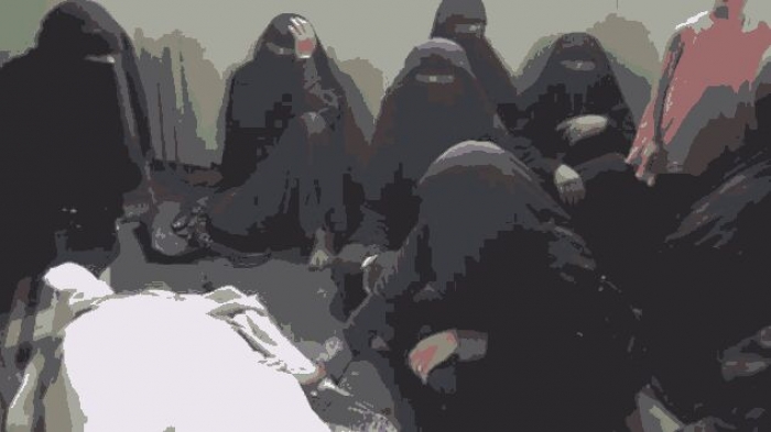 مذيع قناة العربية يكتب عن المسخ الذي قنص الام التعزية وجنينها