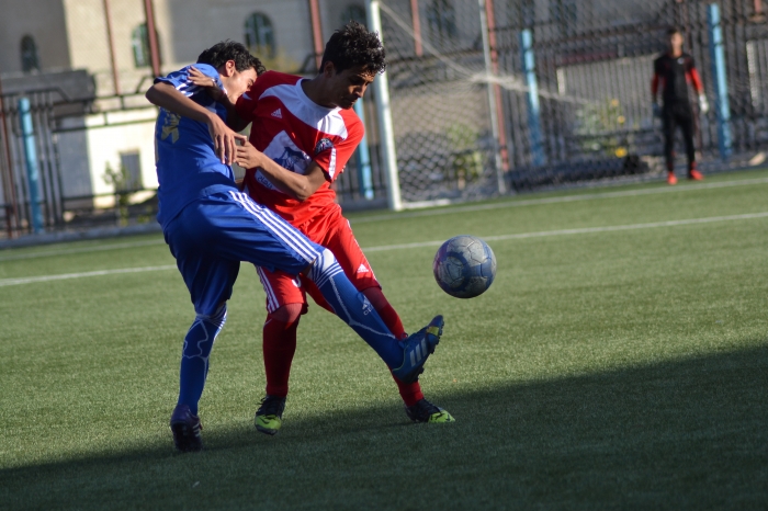 الوحدة يتصدر العاصمة