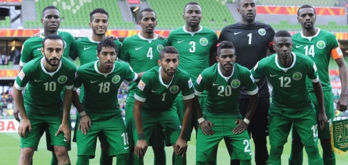 ولي العهد السعودي يتدخل لحماية منتخب بلاده الكروي