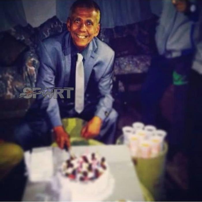 شاهد بالصور : ثعلب اليمن يحتفل بعيد ميلاده متحديا الحرب !!