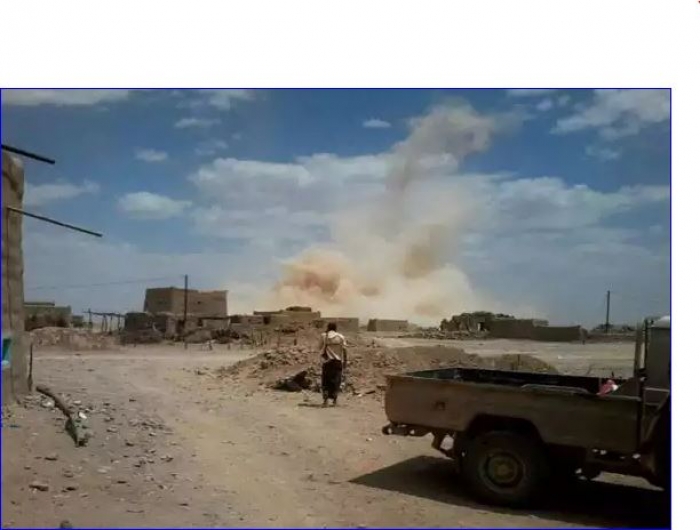 الحوثيون يفجرون جسورًا لإعاقة تقدم المقاومين في تعز