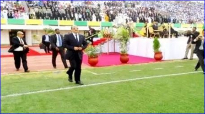سابقة عالمية: الرئيس الموريتاني يأمر بإنهاء مباراة كرة في الدقيقة 65