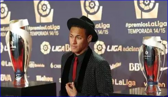 نيمار يعلق على شائعات رحيله إلى ريال مدريد