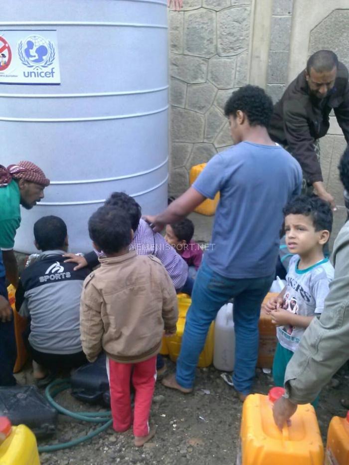 أجيال بلا قات تدشن مشروع توزيع المياه الصالحة للشرب في محافظة تعز