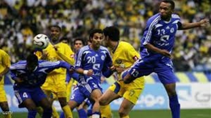 الهلال يهزم النصر في الديربي ويواصل مزاحمة الأهلي على الصدارة