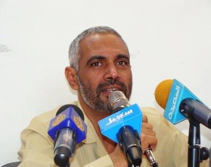 الحوثي محمد المقالح يسخر من كذب قناة العالم الايرانية !!