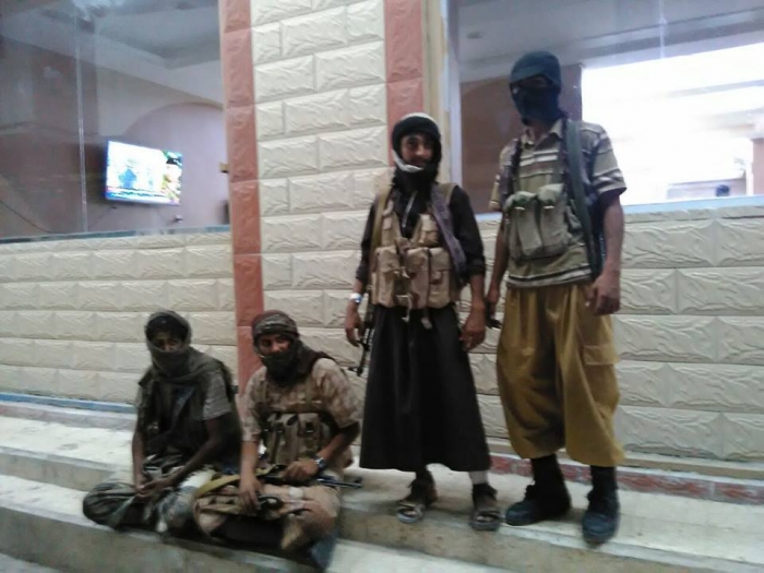 وزير في حكومة بحاح يكتب عن : الخطر القادم من حضرموت !!