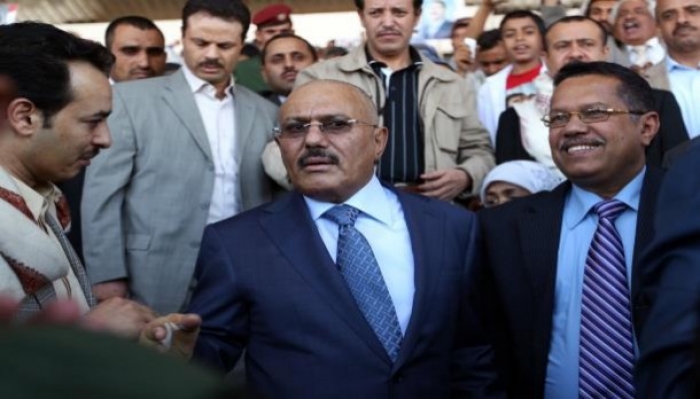 "بن دغر" يشن هجوماً لاذعاً على صالح ويوجه دعوة هامة لأبناء إقليم آزال