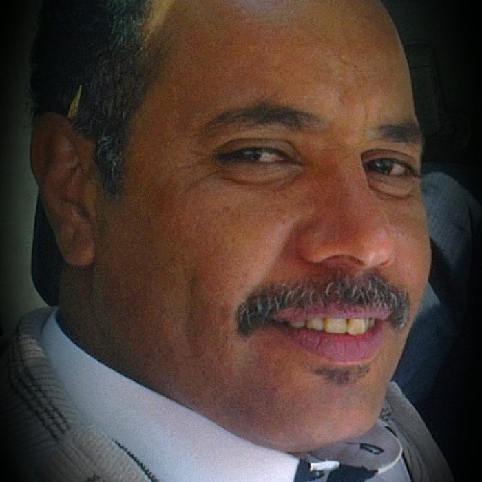 اعرف الصحفي اليمني الذي فصله منشور بـ فيس بوك من عمله في مجلس الوزراء (الحوثي) ؟َ!