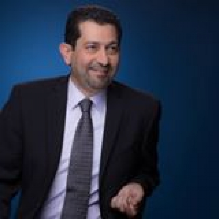 مدير شبكة الجزيرة يكتب عن إختطاف مراسل القناة بتعز