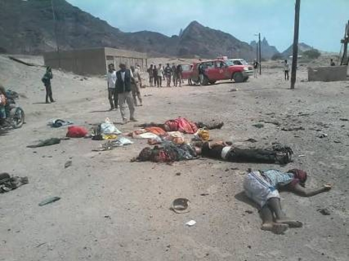 سقوط عدد من القتلى والجرحي في تفجير ارهابي استهدف مطالبين بالتجنيد بعدن