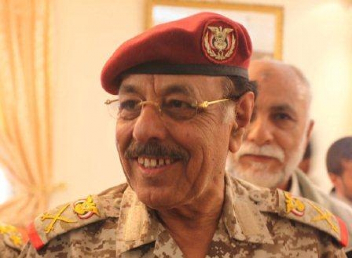 الفريق الأحمر يستعرض ترتيبات«معركة صنعاء»في الرياض