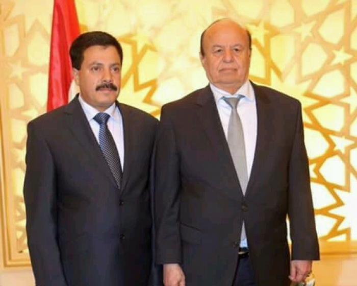 أول محافظ موالي للشرعية يتلقى عرضاً مباشراً من عبدالملك الحوثي شخصياً..وبماذا أجابه؟