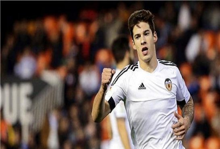 برشلونة يستهدف التعاقد مع مهاجم فالنسيا