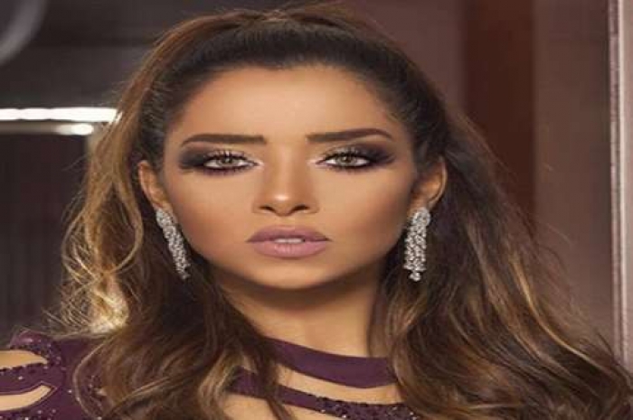 الفنانة اليمنية بلقيس فتحي تلفت الانظار باطلالة جذابة – صور