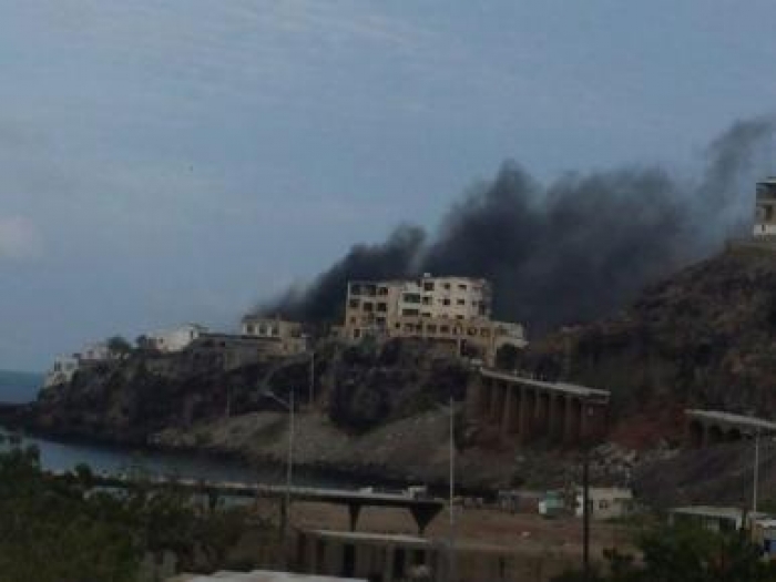 تفاصيل جديدة عن الانتحاري الذي فجر نفسه امام منزل اللواء شلال بعدن