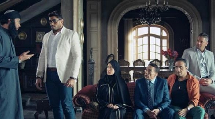 عادل إمام يصور "مأمون وشركاه" حتى الأسبوع الأخير من رمضان
