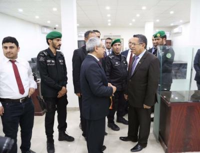 "بن دغر" يصدر توجيه هام يسعد "اليمنيين" في السعودية