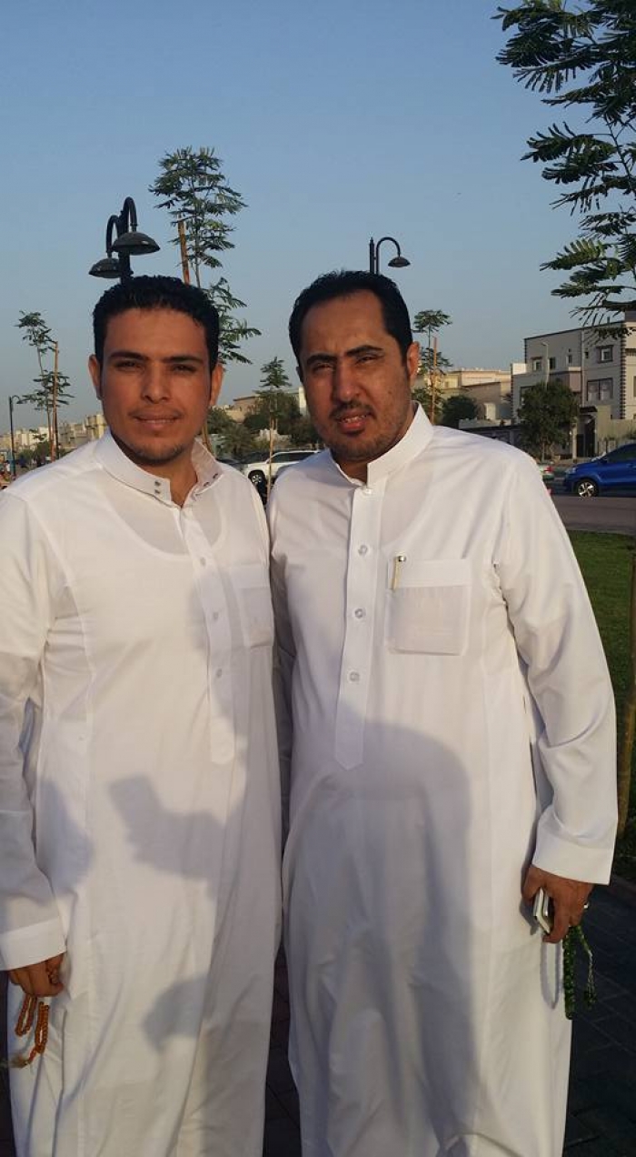 محمد بن نايف في منزل وزير الشباب والرياضة اليمني .. تهانينا