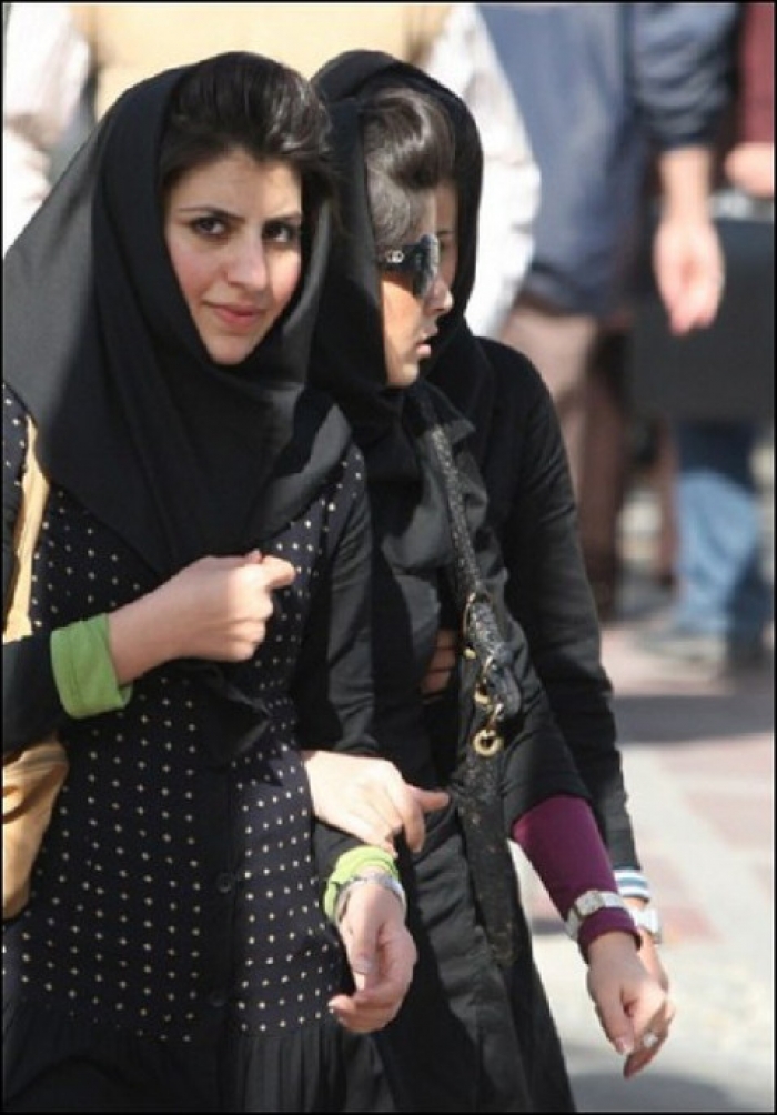 تقرير سري مثير عن الدعارة في طهران يكشفه موقع إيراني