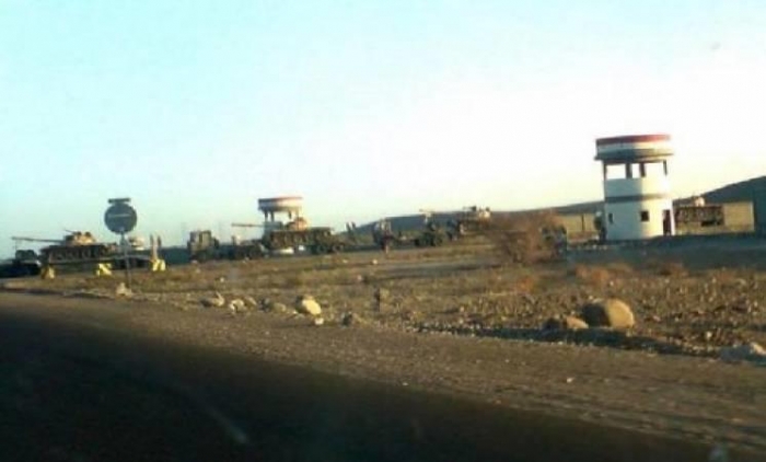 عاجل: سقوط أول جبل استراتيجي يطل مباشرة على قاعدة العند العسكرية بيد الحوثيين ( تفاصيل خطيرة )