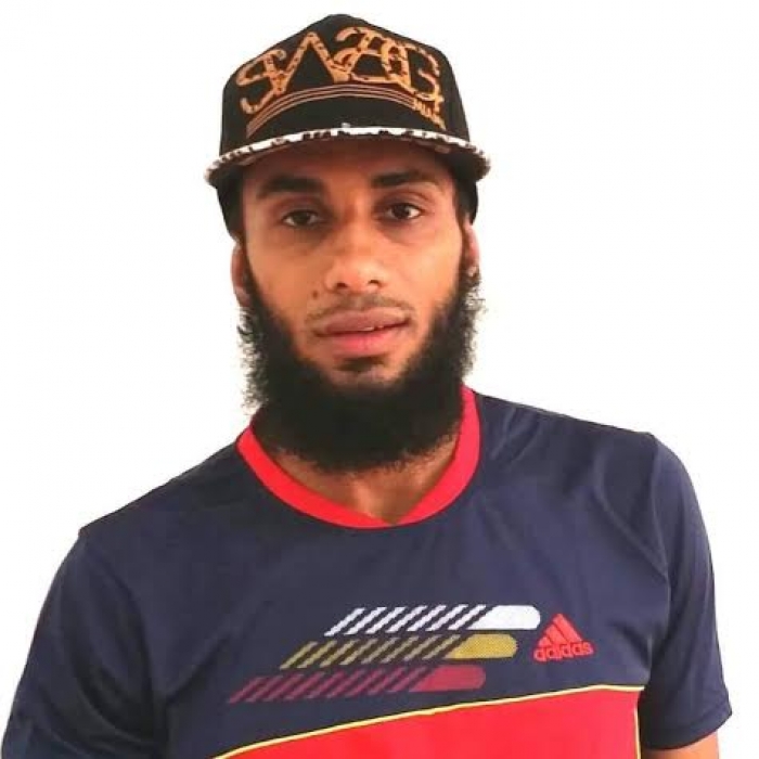 الوزير نايف البكري يتابع مشكلة النجم الكروي محمد بارويس