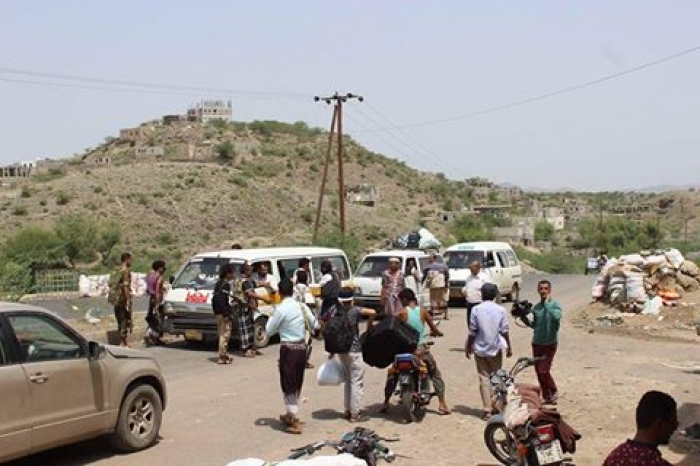 شاهد بالصورة تفاصيل جديدة عن معبر الموت الجديد بالمنفذ الغربي في تعز