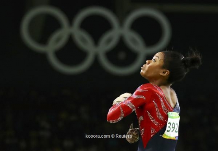 قواعد الأولمبياد تمنع الأمريكية دوجلاس من الدفاع عن لقبها بالجمباز