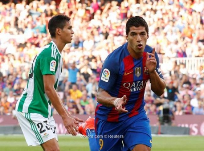 بالصور: برشلونة يسحق ريال بيتيس في مستهل مشواره بالليجا