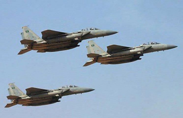 طيران التحالف يدمر رتلا عسكريا حوثيا كان في طريقه الى "نهم"