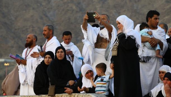 الحجاج والتكنولوجيا... أبرز مظاهر الحج هذا العام