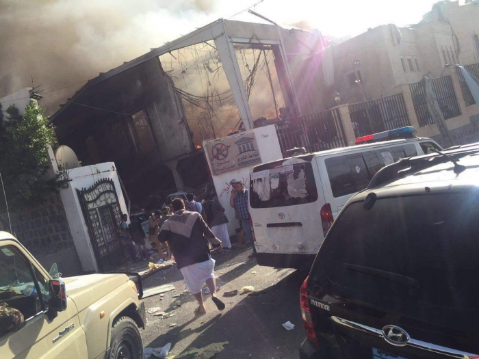 القيادي في حزب صالح "ياسر اليماني" يفجر مفاجأة مدوية ويكشف من يقف وراء تفجير الصالة وعلاقة مكالمة محمد عبدالسلام وكيف وصل صالح للصالة بموكب وهمي