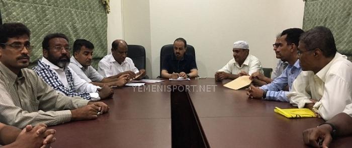 وزير الإعلام يطلع على واقع مؤسسة باكثير الصحفية بحضرموت