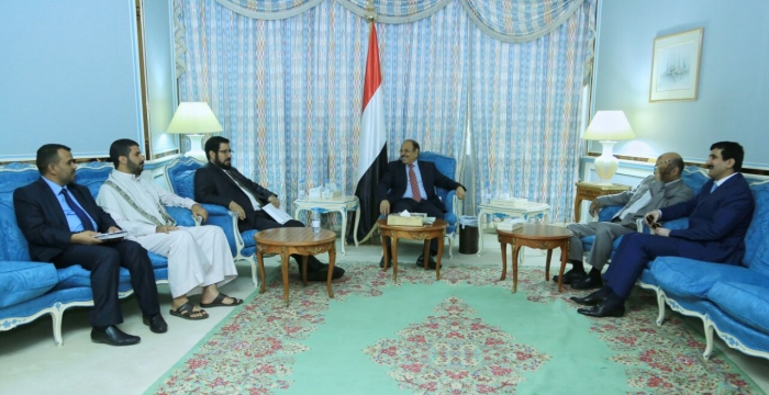 نائب الرئيس يطلع على حجم خروقات الانقلابيين في محافظتي صنعاء وصعدة