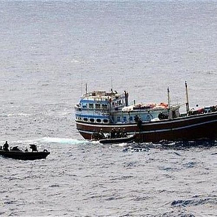 ضبط سفينة إيرانية تمارس الاصطياد غير القانوني في جزيرة عبدالكوري بسقطرى