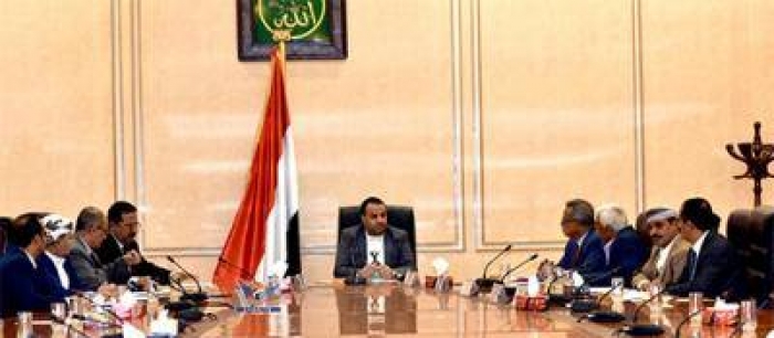 بن حبتور يكشف موعد إعلان الحكومة في صنعاء وأسباب تأخرها وإعلاميون يكذبونه