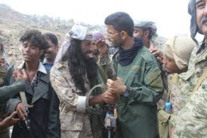 قائد الحزام الأمني العميد "أبو اليمامة" يجتمع بمشايخ ووجهاء مكتب اليزيدي بيافع