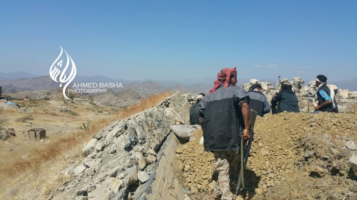 قوات الجيش والمقاومة في تعز تسيطر على منطقة " الدفاع الجوي " بالكامل (صور)