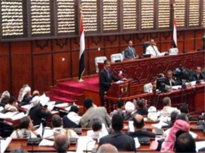 الحوثيون يردون على مجلس النواب حول عدم بث جلساته : أنتم تثيرون الفتنة
