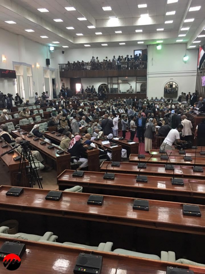 الحوثيون يضربون برلمانيا من تعز ومجلس النواب يشتاط غضبا ( تفاصيل )