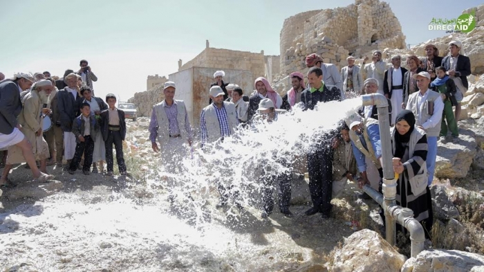 العون المباشر تنفذ مشروع مياه بني مرشد يشيع في محافظة عمران