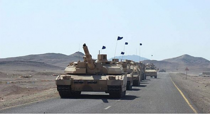 الجيش اليمني يقطع خطوط إمداد الانقلابيين إلى تعز