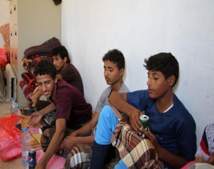 شاهد بالصور : قوات الجيش الوطني والمقاومة الجنوبية تأسر عشرات من عناصر الحوثي بينهم 10 أطفال