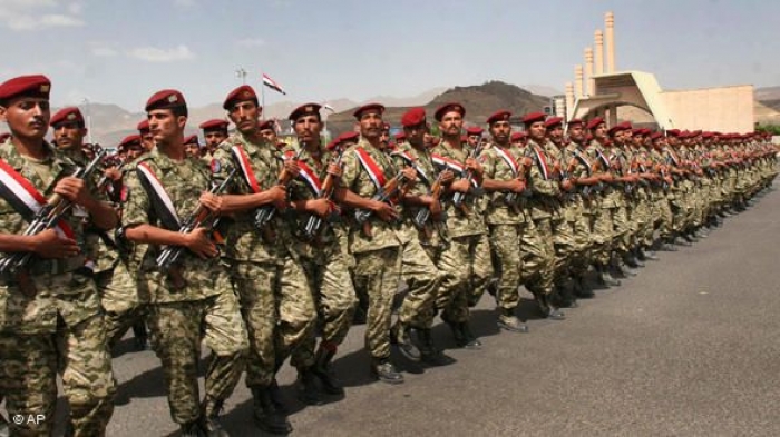 ضابط بالأمن القومي يكشف عن مجزرة لمقاتلات التحالف بحق قوات «الحرس الجمهوري» بجنوب صنعاء