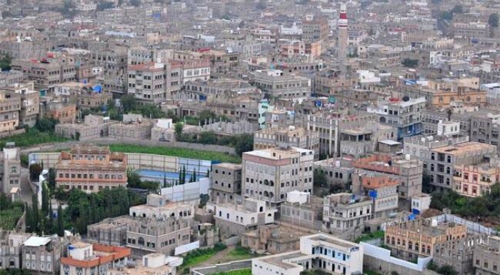 الأهالي بمدينة إب يلقون القبض على أخطر متهم بسرقات الجنابي بعد افراج الحوثيون عنه