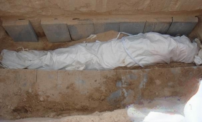 امرأة يمنية تصرخ وتعود للحياة أثناء دفنها .. "تفاصيل"