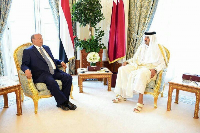 هادي يطلب من أمير قطر وديعة نقدية لدعم استقرار العملة والأخير يجدد دعم بلاده لليمن